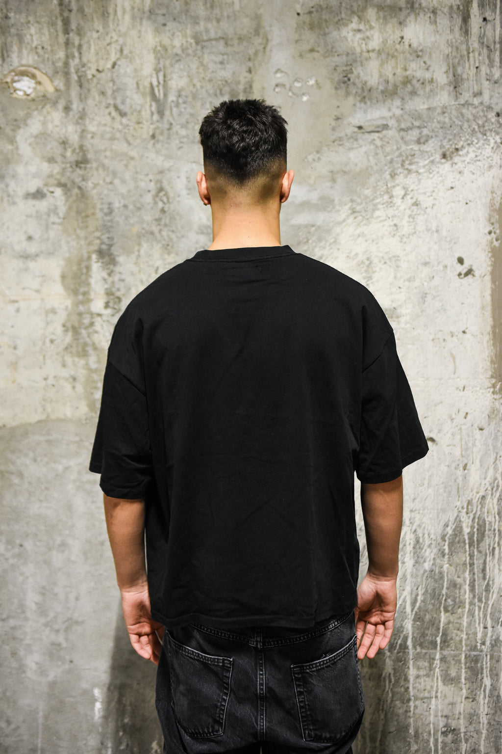 Tricou Negru LFMN Photoshoot