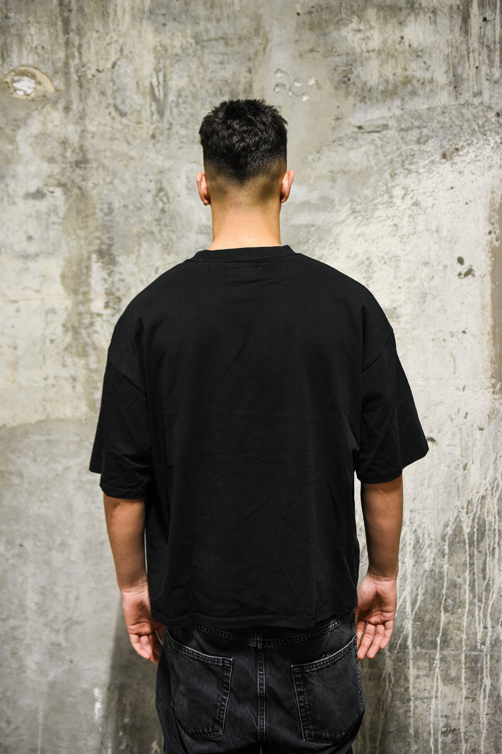Tricou Negru LFMN Photoshoot