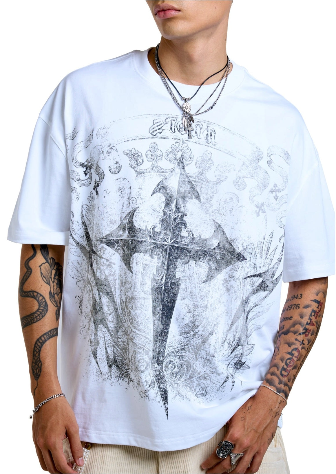 Tricou Hades Saint's Dagger
